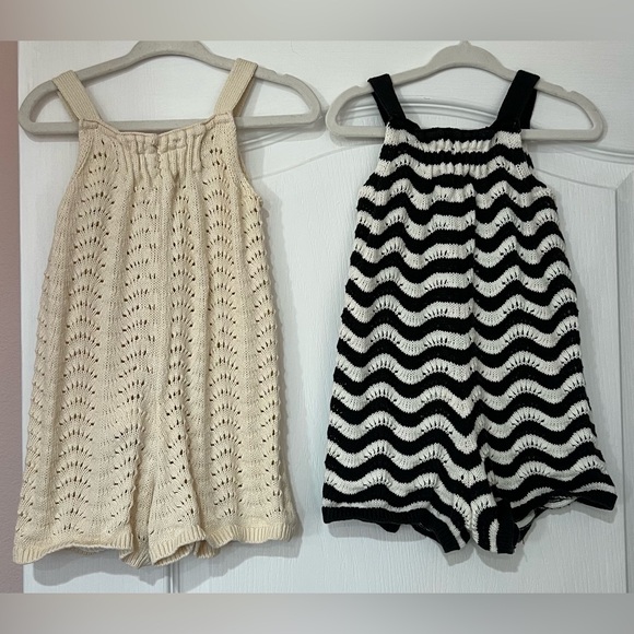 Baby GAP Knit Romper Set of 2 - Picture 2 of 4
